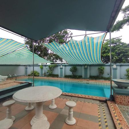 Vila Princess,Sentul 4Bedroom Dan Tenda Camping,Private Pool, Tenis Meja, Mini Billiard, Karaoke, Ayunan,Bbq, 08Satu3 80Satu6 4Satu5Satu 보고르 외부 사진