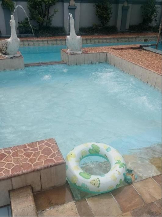 Vila Princess,Sentul 4Bedroom Dan Tenda Camping,Private Pool, Tenis Meja, Mini Billiard, Karaoke, Ayunan,Bbq, 08Satu3 80Satu6 4Satu5Satu 보고르 외부 사진