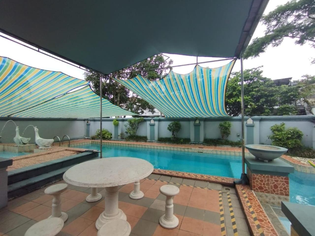 Vila Princess,Sentul 4Bedroom Dan Tenda Camping,Private Pool, Tenis Meja, Mini Billiard, Karaoke, Ayunan,Bbq, 08Satu3 80Satu6 4Satu5Satu 보고르 외부 사진
