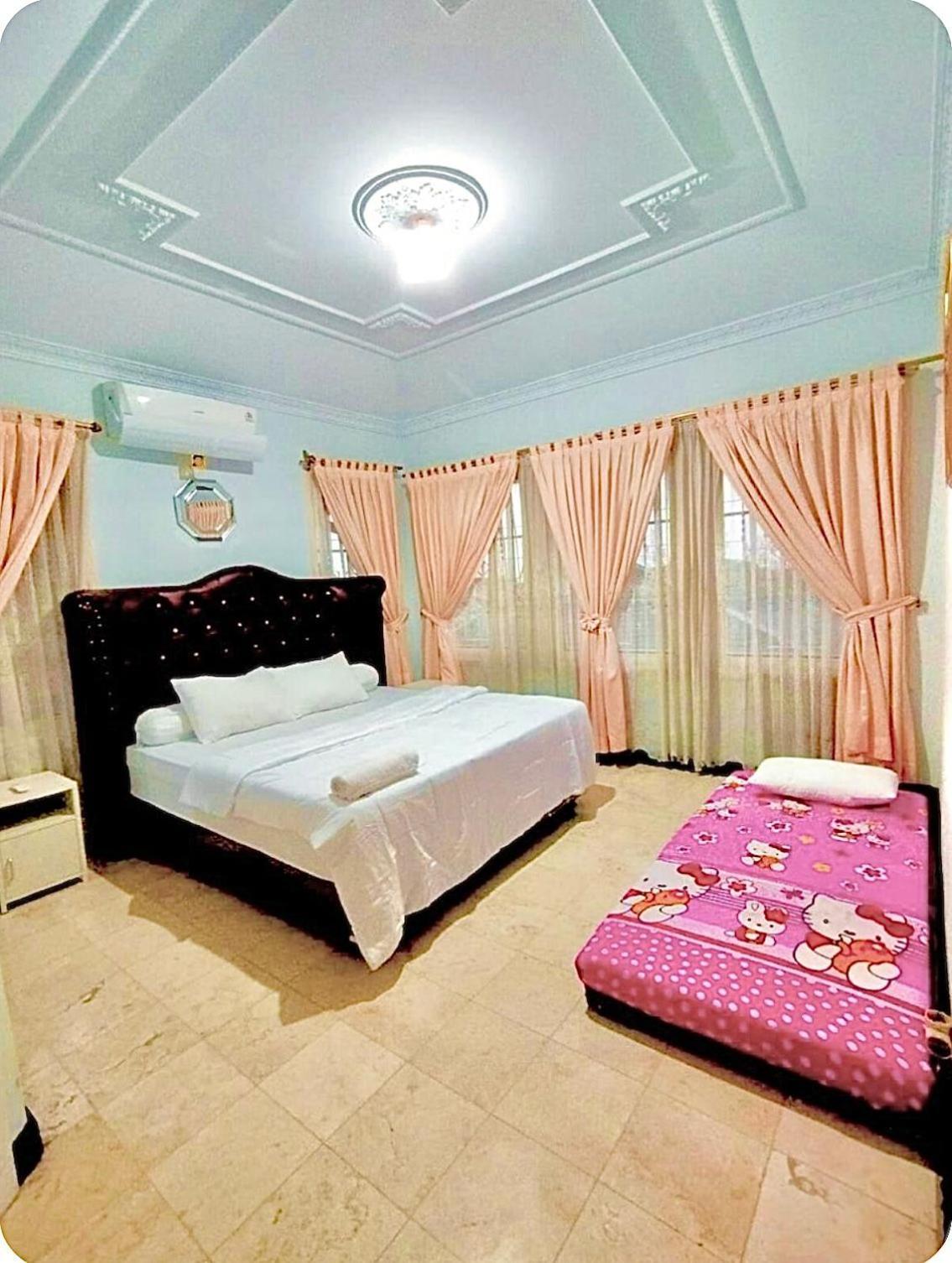 Vila Princess,Sentul 4Bedroom Dan Tenda Camping,Private Pool, Tenis Meja, Mini Billiard, Karaoke, Ayunan,Bbq, 08Satu3 80Satu6 4Satu5Satu 보고르 외부 사진