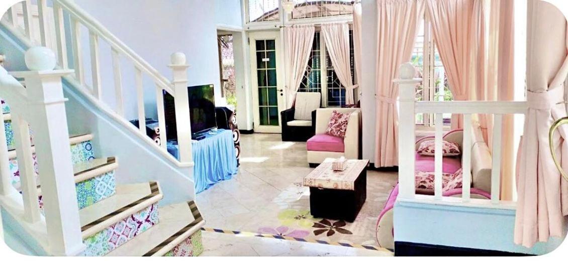 Vila Princess,Sentul 4Bedroom Dan Tenda Camping,Private Pool, Tenis Meja, Mini Billiard, Karaoke, Ayunan,Bbq, 08Satu3 80Satu6 4Satu5Satu 보고르 외부 사진