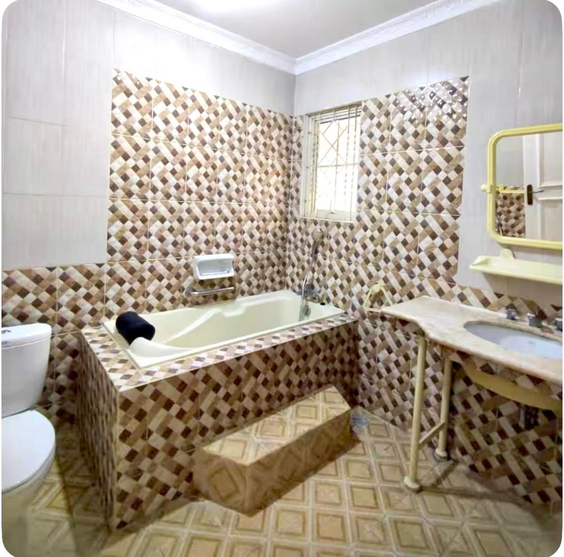 Vila Princess,Sentul 4Bedroom Dan Tenda Camping,Private Pool, Tenis Meja, Mini Billiard, Karaoke, Ayunan,Bbq, 08Satu3 80Satu6 4Satu5Satu 보고르 외부 사진